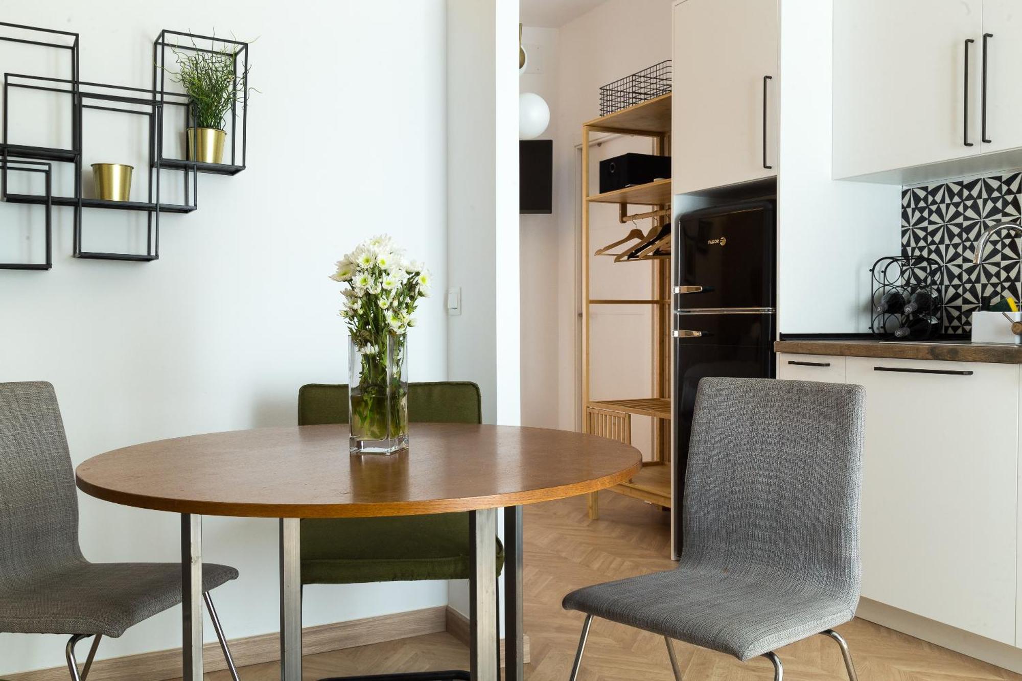Center Apartment Fully Eqquiped Opcional Breakfast — Photos 1